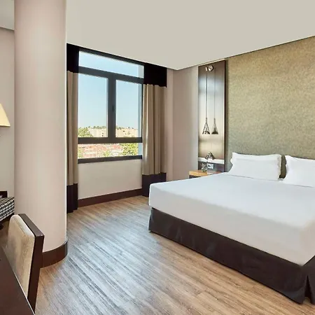 Nh Avenida Jerez 4*