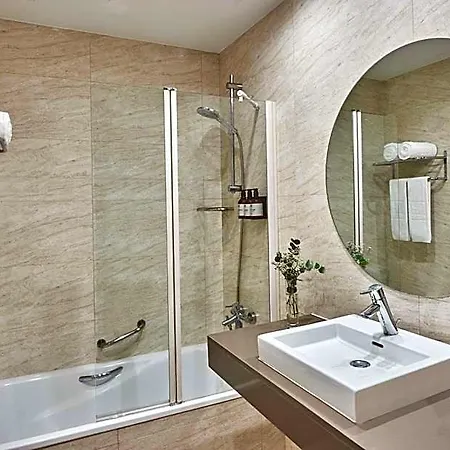 Nh Avenida Jerez Hotel 4*