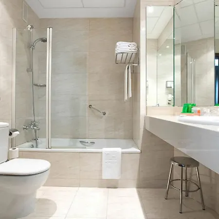 Nh Avenida Jerez 4*