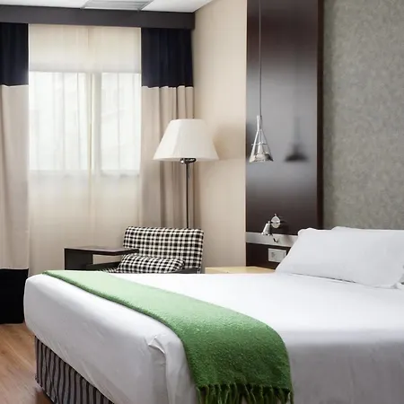 Nh Avenida Jerez 4*