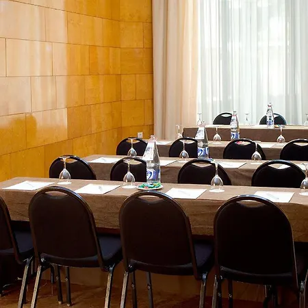 Hotell Nh Avenida Jerez 4*