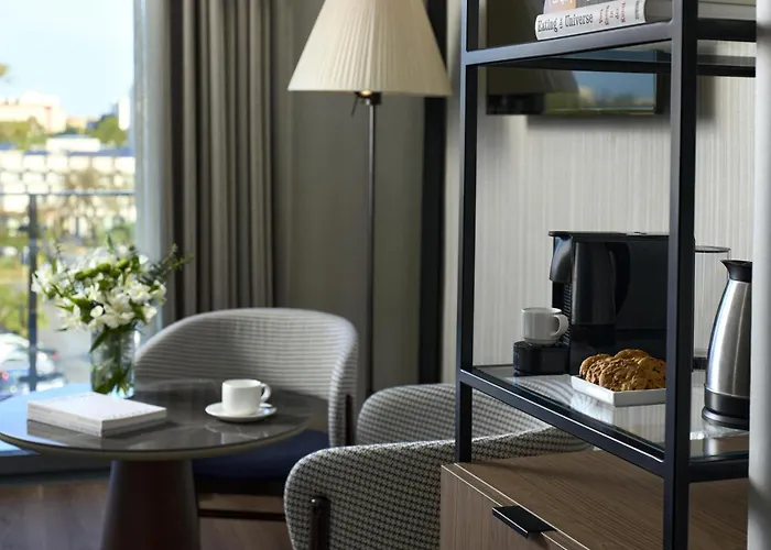 Nh Avenida Jerez Hotel 4*