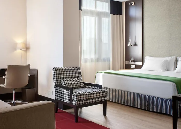 Hotel Nh Avenida Jerez 4*
